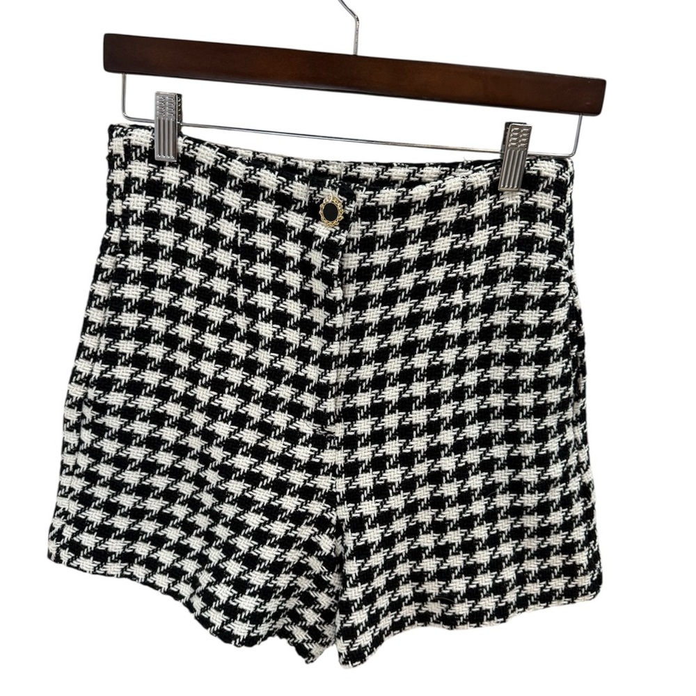 Zara Black and White Houndstooth High Waist Shorts